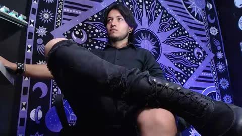 DICAPRIO online show from 15, 2, 2025