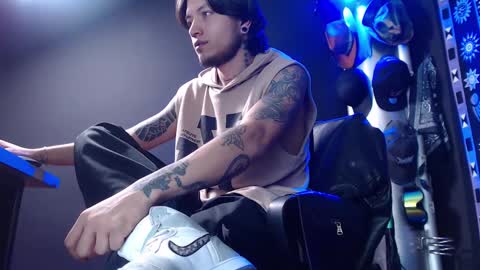 DICAPRIO online show from 19, 2, 2025