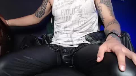 Snapshot of dicaprioo_ chatting on 6, 2, 2026 DICAPRIO online show from 6, 2, 2026