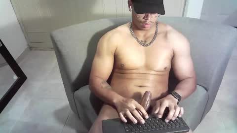 Snapshot of dicktastyz chatting on 30, 5, 2026 DickTasty online show from 30, 5, 2026
