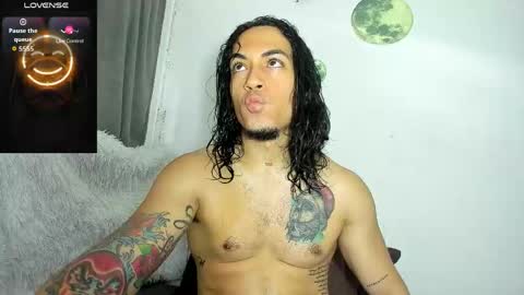 Snapshot of diego__cruz chatting on 9, 5, 2026 Diego online show from 9, 5, 2026