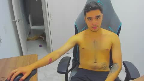 Snapshot of diego_leblanc chatting on 7, 1, 2026 diego_leblanc online show from 7, 1, 2026