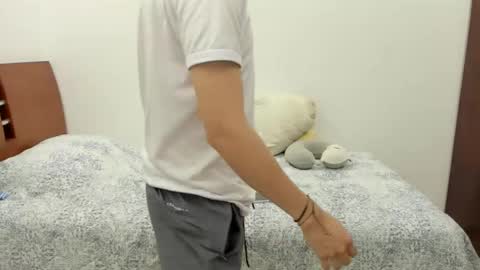 Snapshot of diegoathome chatting on 28, 4, 2026 Diego At Home online show from 28, 4, 2026