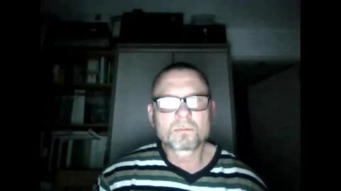 Snapshot of dierenfeld chatting on 4, 1, 2025 dierenfeld online show from 4, 1, 2025