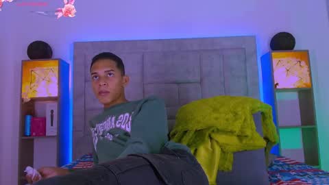 Snapshot of dilam_alfonzo chatting on 15, 12, 2025 Dilan online show from 15, 12, 2025