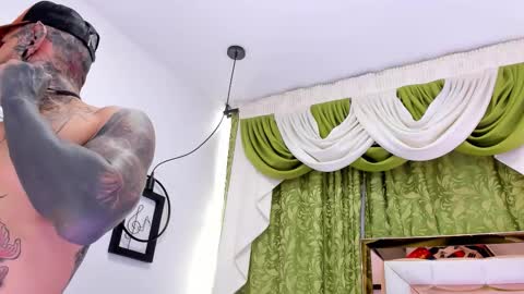 dilan_scootk_ online show from 19, 9, 2025