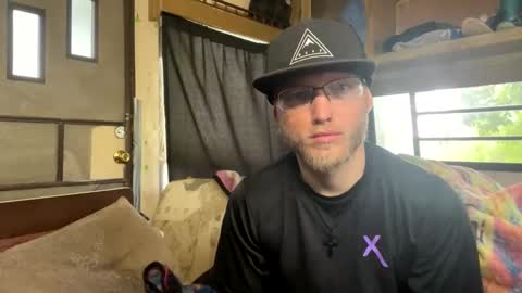 Snapshot of dilf_96 chatting on 9, 6, 2026 Daddy online show from 9, 6, 2026