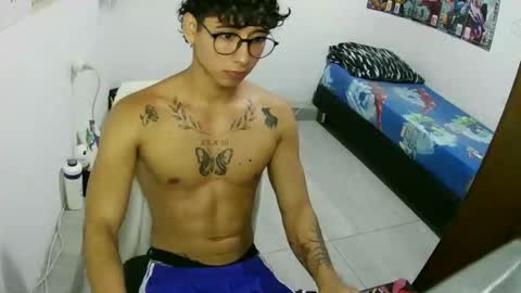 Snapshot of dillom420 chatting on 2, 12, 2025 dillom420 online show from 2, 12, 2025