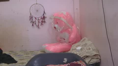 Snapshot of dimple_love chatting on 6, 4, 2026 dimple_love online show from 6, 4, 2026