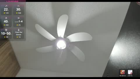 Snapshot of dina_ellis11 chatting on 27, 4, 2026 online show from 27, 4, 2026