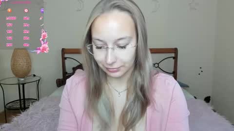 Snapshot of dina_sunshine chatting on 17, 10, 2025 Dina online show from 17, 10, 2025