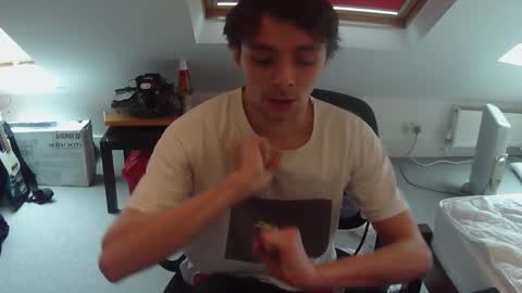 Snapshot of dinkel___ chatting on 29, 10, 2025 dinkel___ online show from 29, 10, 2025