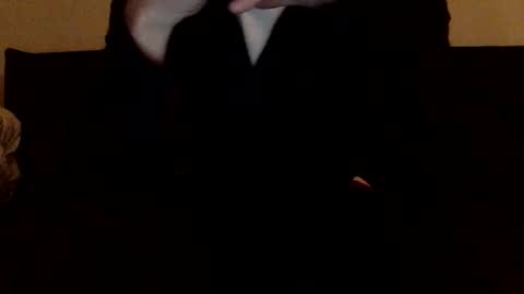 dinnerout1111 online show from 19, 1, 2025