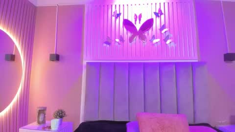 Snapshot of diosa_cristal chatting on 28, 11, 2025 Cristal online show from 28, 11, 2025