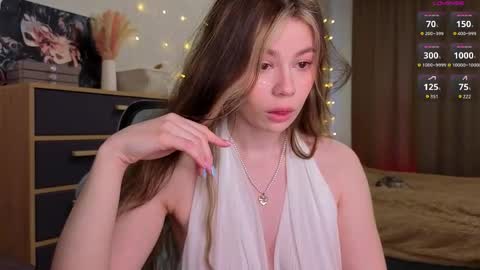 Snapshot of dipamellyy chatting on 19, 4, 2026 Diana online show from 19, 4, 2026