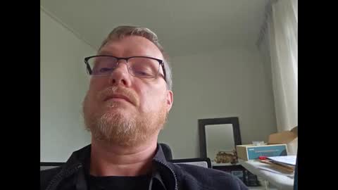Snapshot of dirkkie1975 chatting on 24, 2, 2026 dirkkie1975 online show from 24, 2, 2026