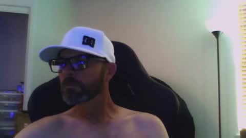 Snapshot of dirtrider15 chatting on 26, 5, 2026 dirtrider15 online show from 26, 5, 2026