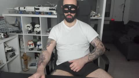 Snapshot of dirtybalws chatting on 20, 12, 2024 Robert online show from 20, 12, 2024