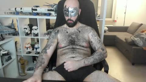 Snapshot of dirtybalws chatting on 2, 2, 2025 Robert online show from 2, 2, 2025