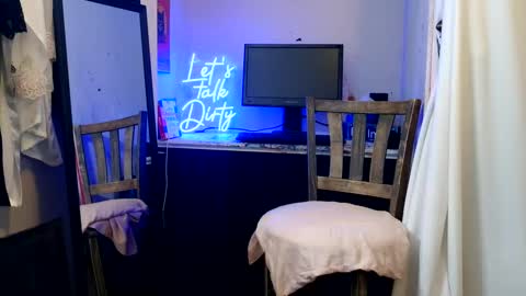 Daisy Wylde online show from 24, 9, 2025