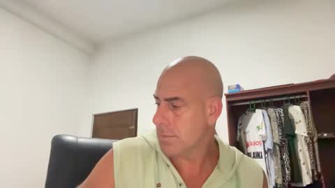 Snapshot of dirtydanlondon chatting on 6, 2, 2025 Dirtydanlondon online show from 6, 2, 2025