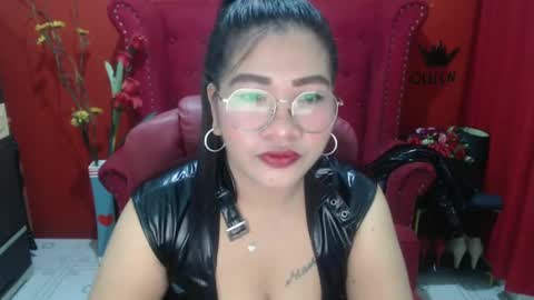 Snapshot of dirtyfungirl chatting on 26, 2, 2025 LatexQueen online show from 26, 2, 2025