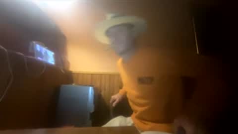 Snapshot of dirtyuniversal chatting on 17, 4, 2026 dirtyuniversal online show from 17, 4, 2026