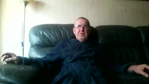 Snapshot of discovery63 chatting on 4, 2, 2026 discovery63 online show from 4, 2, 2026