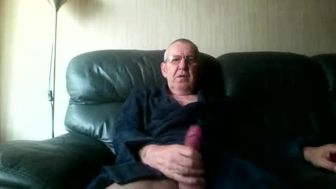 Snapshot of discovery63 chatting on 4, 3, 2026 discovery63 online show from 4, 3, 2026