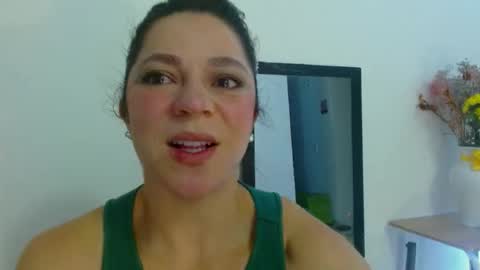 Snapshot of disneey2888 chatting on 11, 1, 2026 disneey2888 online show from 11, 1, 2026