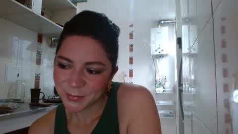 Snapshot of disneey2888 chatting on 8, 2, 2026 disneey2888 online show from 8, 2, 2026