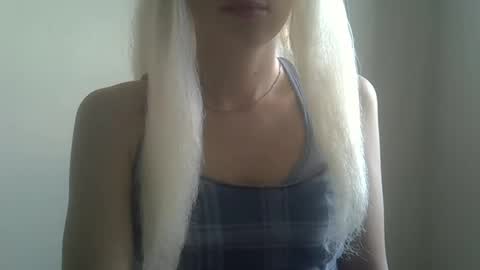 DitaMilton online show from 11, 9, 2025