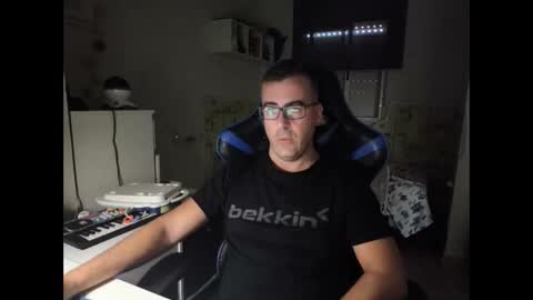 Snapshot of ditos_c chatting on 2, 10, 2025 ditos_c online show from 2, 10, 2025