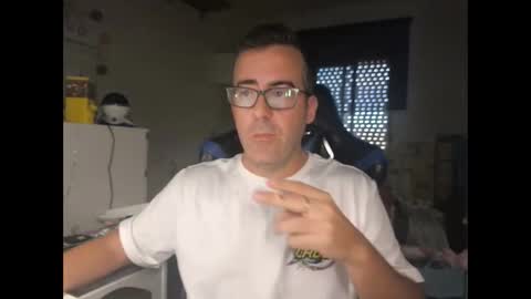 Snapshot of ditos_c chatting on 18, 10, 2025 ditos_c online show from 18, 10, 2025