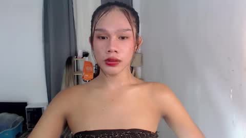 Snapshot of divine_sawanta chatting on 8, 4, 2026 SAWANTA online show from 8, 4, 2026