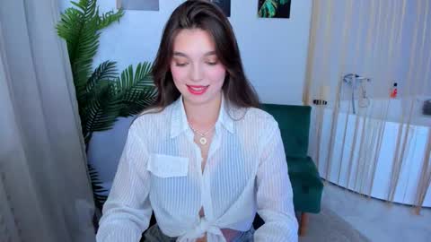 Snapshot of divineamour chatting on 8, 11, 2025 Hannah online show from 8, 11, 2025