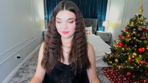 Snapshot of divineamour chatting on 17, 12, 2025 Hannah online show from 17, 12, 2025