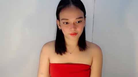 Snapshot of divinegoddness chatting on 26, 4, 2026 Crystal mae online show from 26, 4, 2026