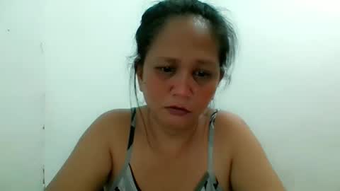 Snapshot of divinegrace10 chatting on 14, 12, 2025 Divine Grace Close To Your Hear online show from 14, 12, 2025