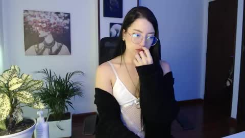 Hera online show from 4, 11, 2025