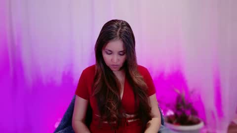 Snapshot of divinelynn chatting on 28, 1, 2025 DivineLynn online show from 28, 1, 2025