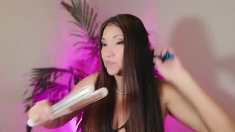 DivineLynn online show from 24, 5, 2026