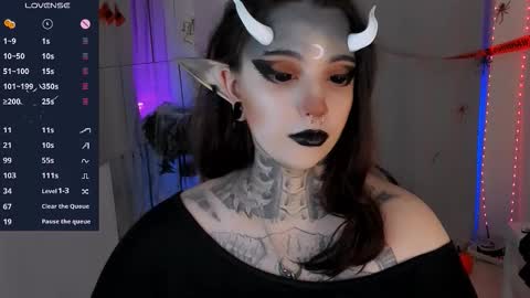 dixipixi_ online show from 31, 10, 2025