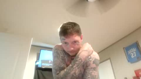 Snapshot of dizzle762 chatting on 24, 4, 2026 dizzle762 online show from 24, 4, 2026