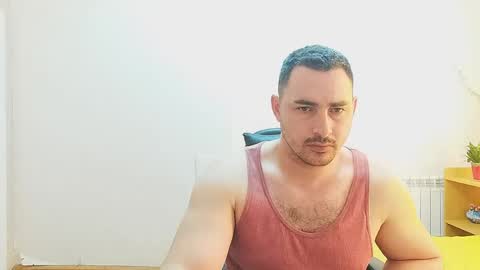 Snapshot of djmute chatting on 26, 5, 2026 STR8 BOYv online show from 26, 5, 2026