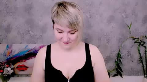 Snapshot of djullia chatting on 14, 12, 2025 djullia online show from 14, 12, 2025