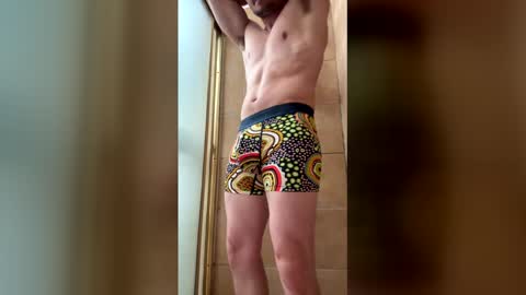 Snapshot of dlicorice chatting on 22, 4, 2026 Liquor D online show from 22, 4, 2026