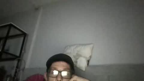 Snapshot of dlovesr4ever chatting on 16, 11, 2025 Studley86 online show from 16, 11, 2025