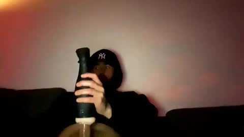 Snapshot of dmoeni chatting on 16, 3, 2026 Azier online show from 16, 3, 2026