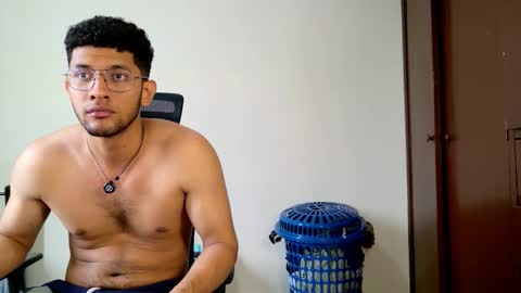 Snapshot of doc_clark chatting on 23, 3, 2026 Jm online show from 23, 3, 2026